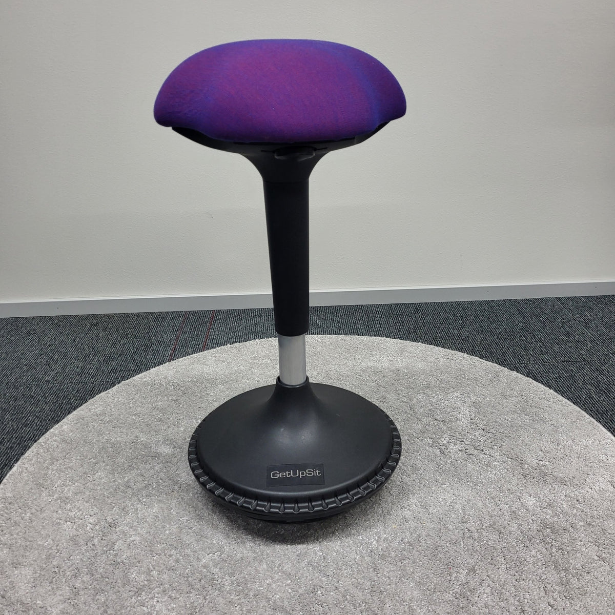 Outlet - GetUpSit active chair, fabric, violet - model piece