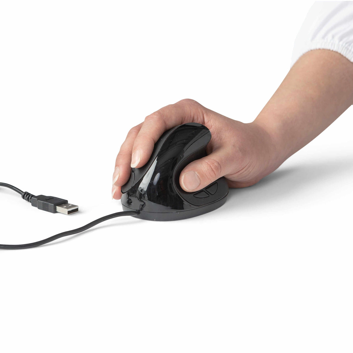 Hand using a Comfi 2 wired vertical mouse